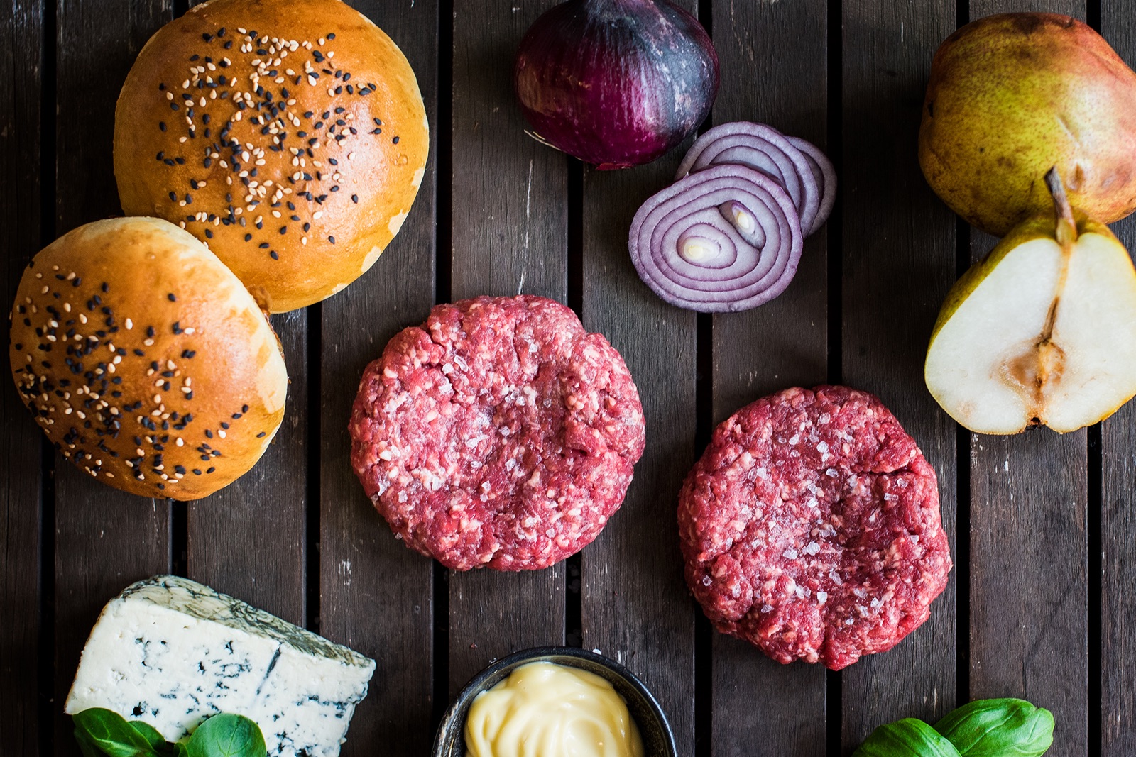 Hovězí burger s hruškou a gorgonzolou Recept - Krok 1